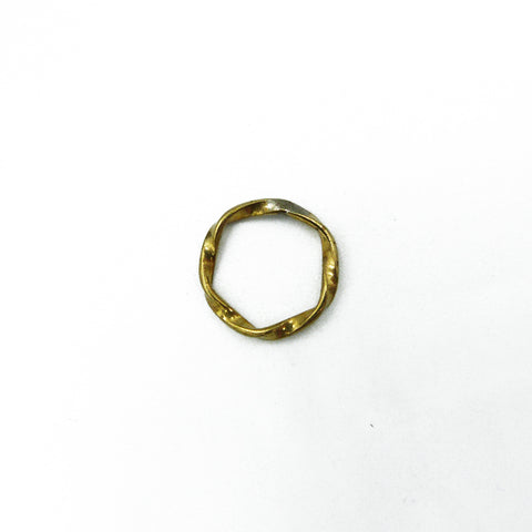 Raw brass twisted circle frame (x10)